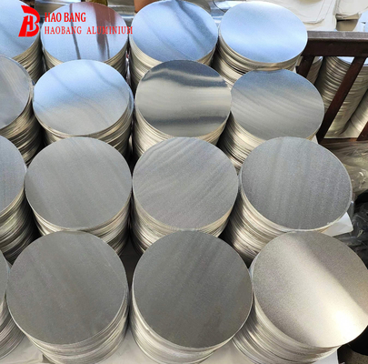 الألمنيوم عالي الأداء الدائرة المستديرة الاستخدامات المتعددة 0.45mm إلى 6mm سمك