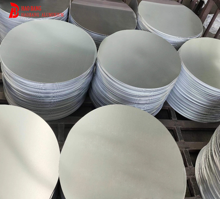 1100 سبيكة الألومنيوم الدائرة لأدوات الطبخ وعلامة الطريق سمك 80mm-1600mm