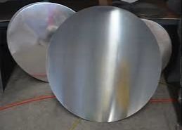 سطح ناعم قرص الألومنيوم السطحية العالية 0.3 6mm سميكة الحجم المخصص الألومنيوم الفارغ لغطاء المصباح والوعاءات