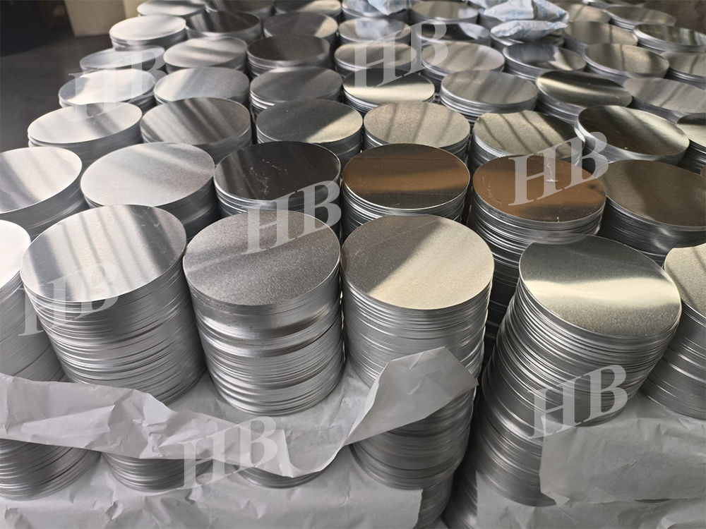 Rust-Resistant Silvery Aluminum Circles and Discs 1080/1100 Alloy with 0.3-6.0mm Thickness for Decor Fixtures